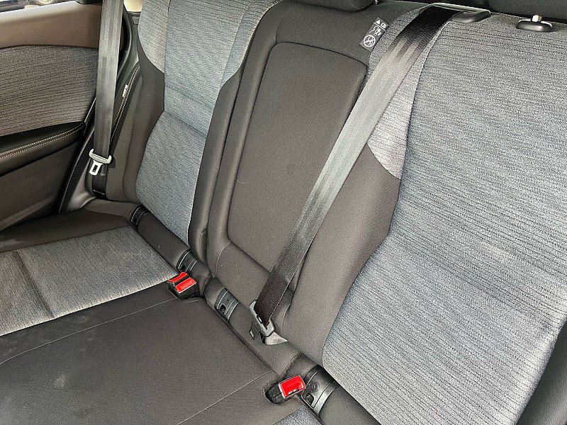 Used 2023 Nissan Rogue SV AWD/4WD image 18