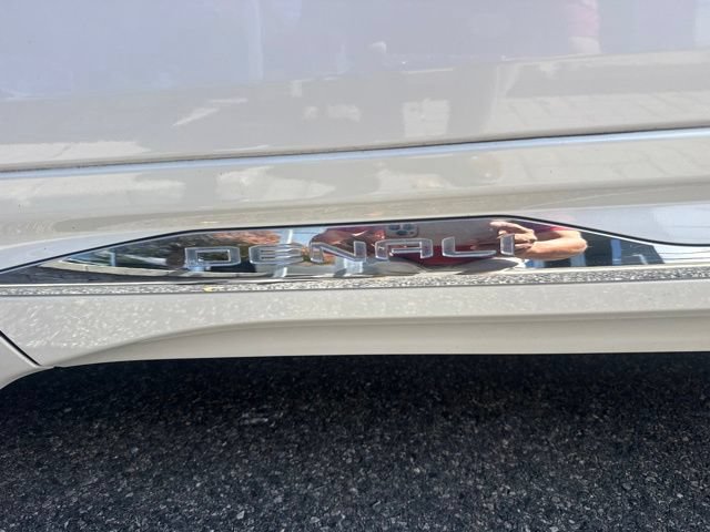 Used 2023 GMC Terrain Denali AWD/4WD image 9