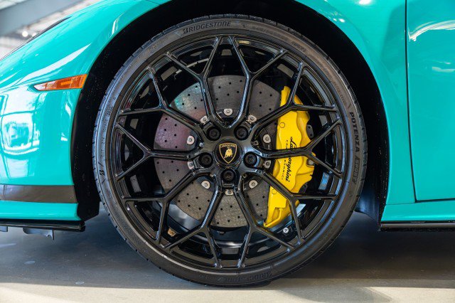 Used 2023 Lamborghini Huracan Tecnica RWD image 22