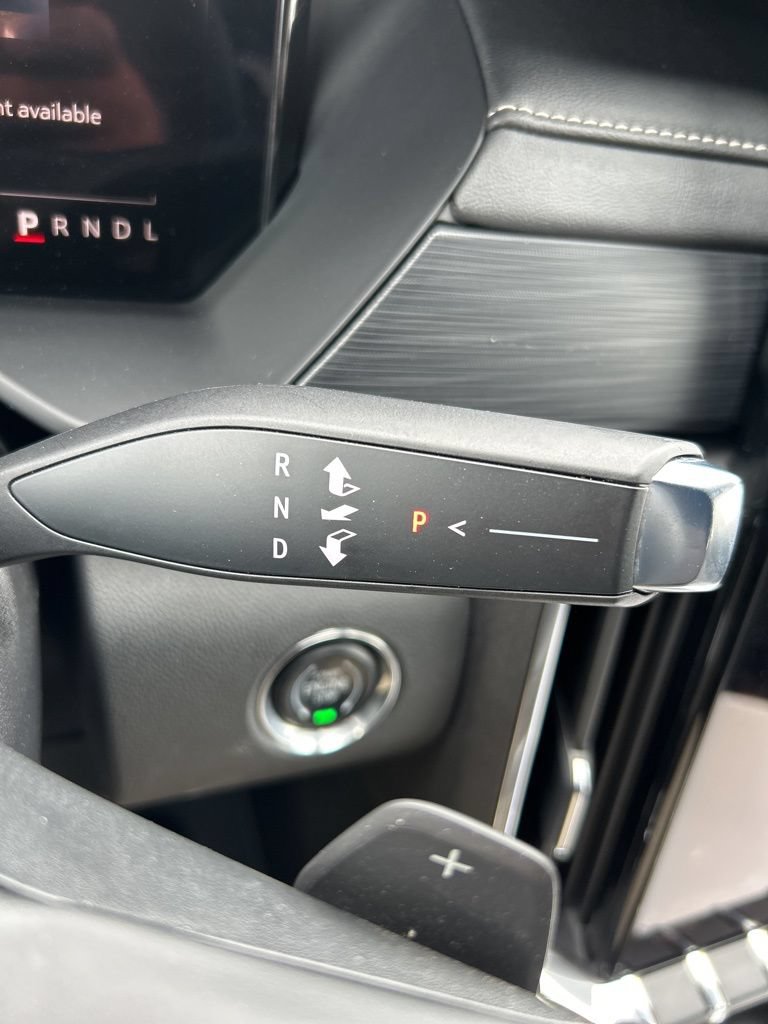 Used 2025 GMC Acadia Elevation FWD image 36