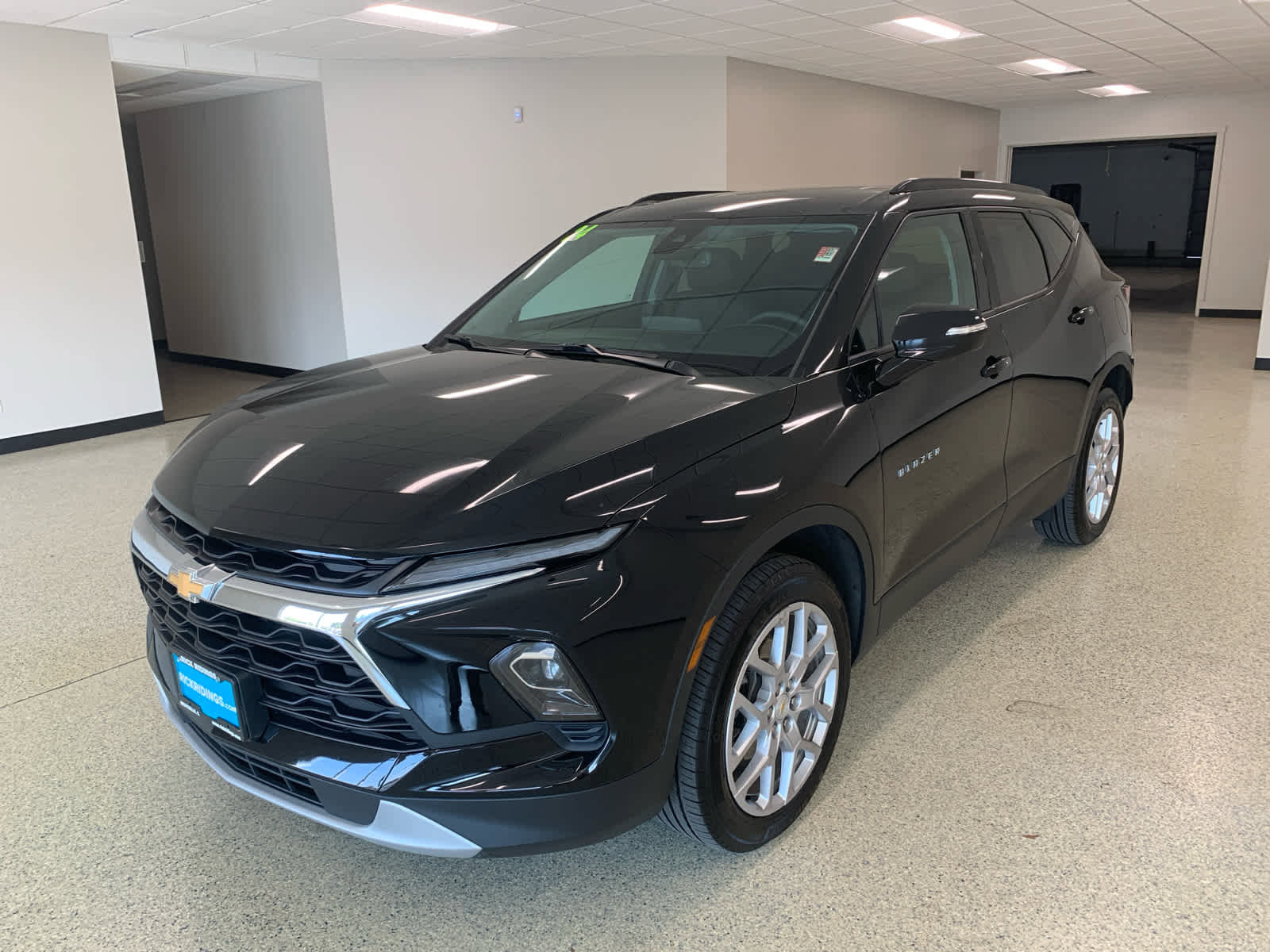 Used 2024 Chevrolet Blazer LT image 3