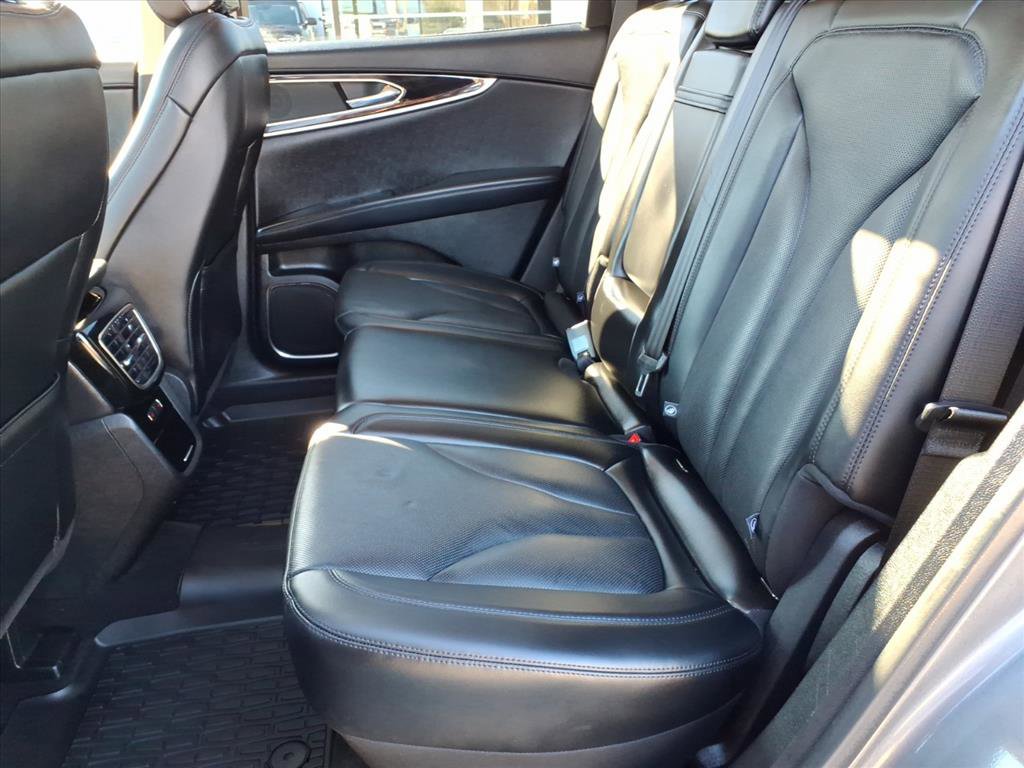 Used 2023 Lincoln Nautilus Reserve w/ Monochromatic Package image 14