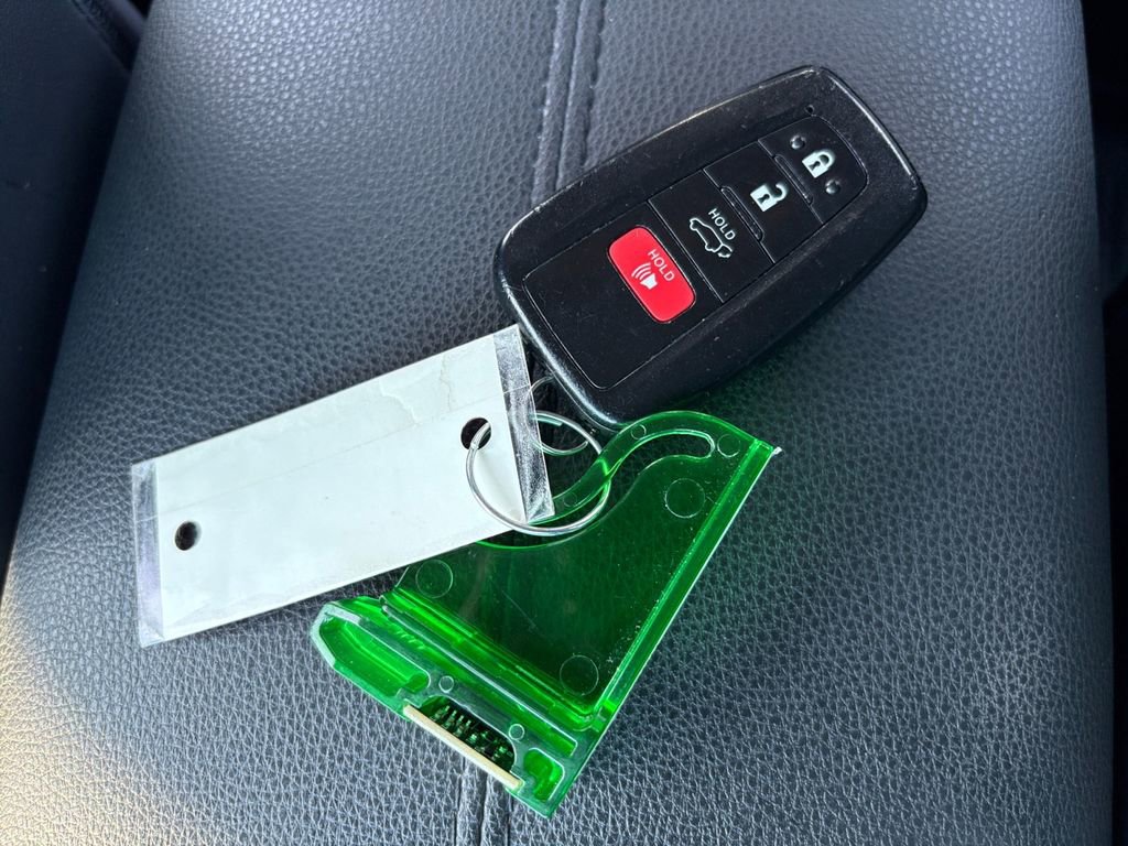 Used 2019 Toyota RAV4 XLE Premium w/ Cold Weather Package image 30