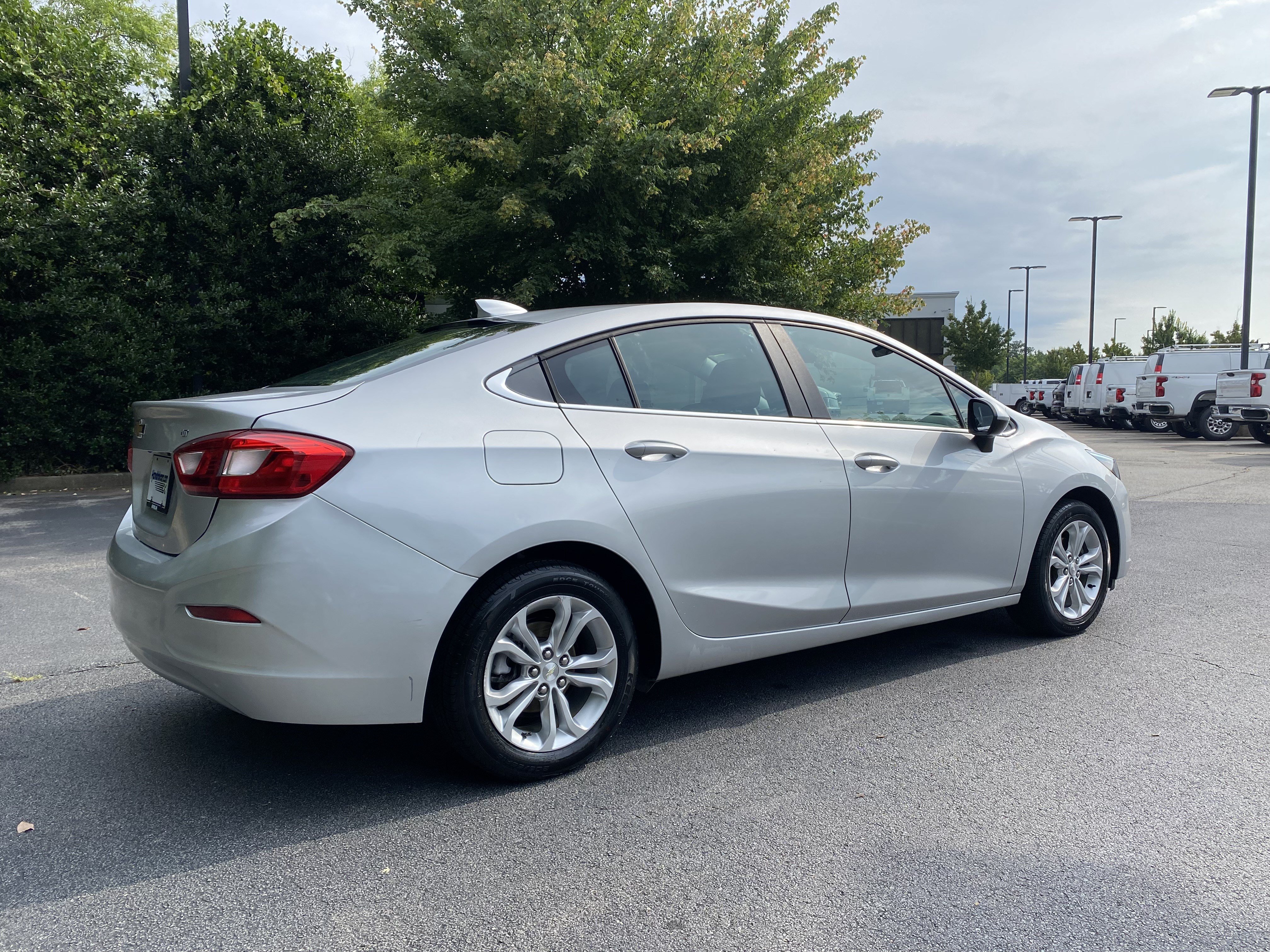 Used 2019 Chevrolet Cruze LT w/ LT Fleet Convenience Package FWD image 9