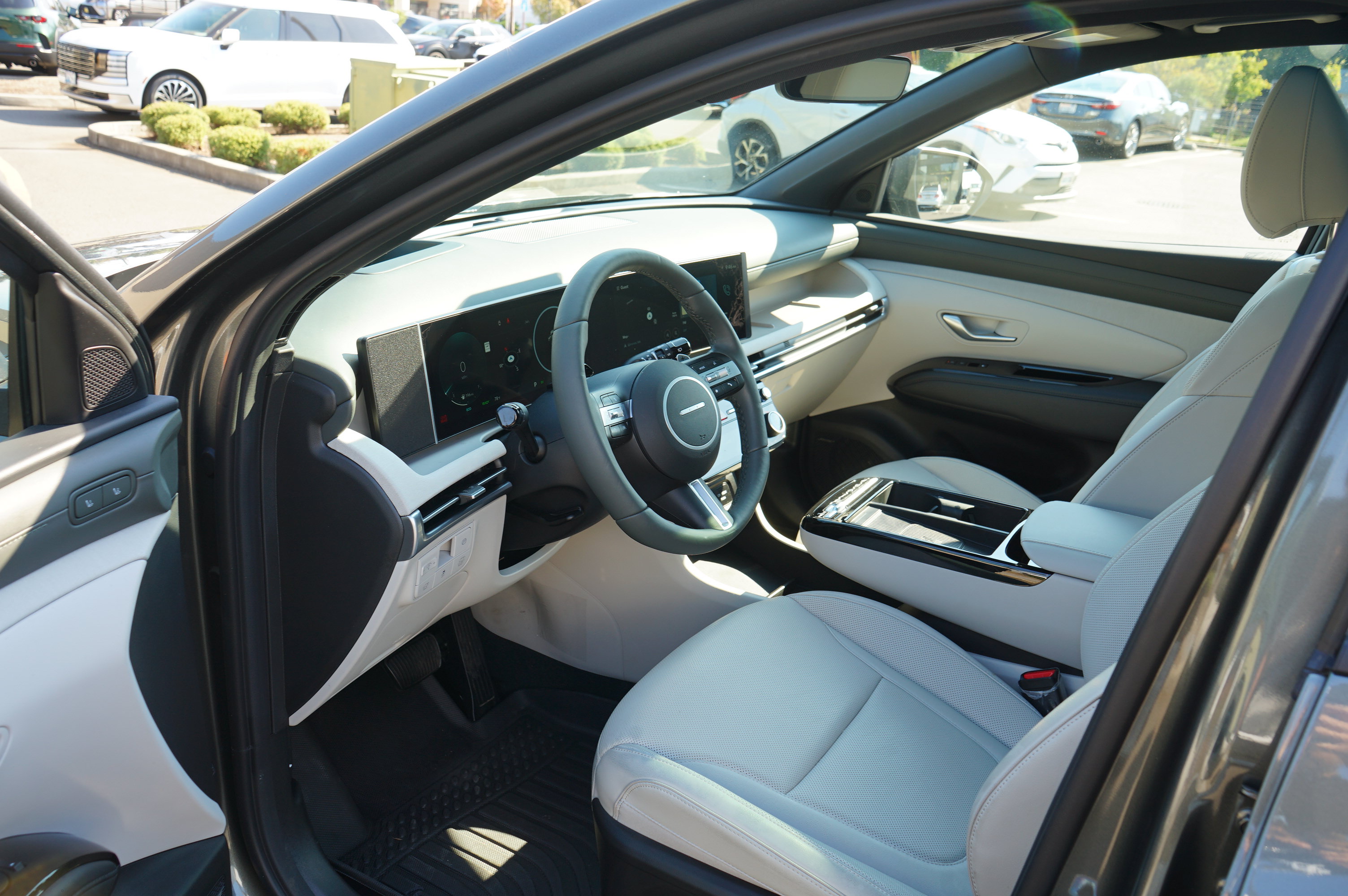 Used 2026 Hyundai Tucson Limited AWD/4WD image 17