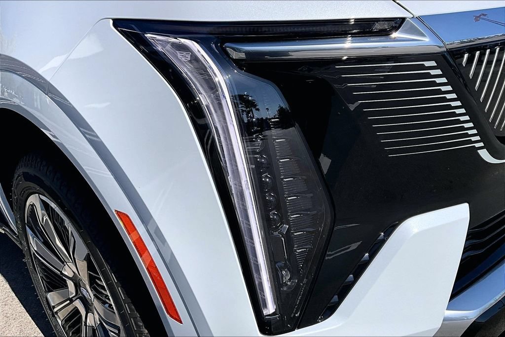 New 2026 Cadillac Escalade IQ Luxury 2 w/ LPO, Floor Liner Package AWD/4WD image 14