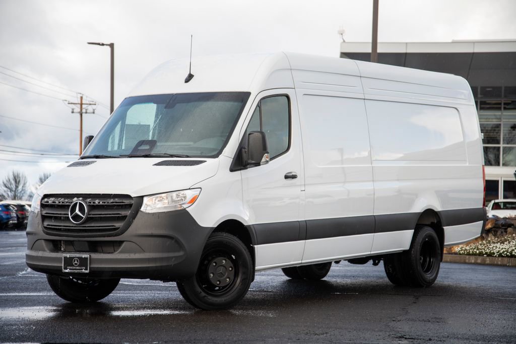 New 2026 Mercedes-Benz Sprinter 4500 360° Tour