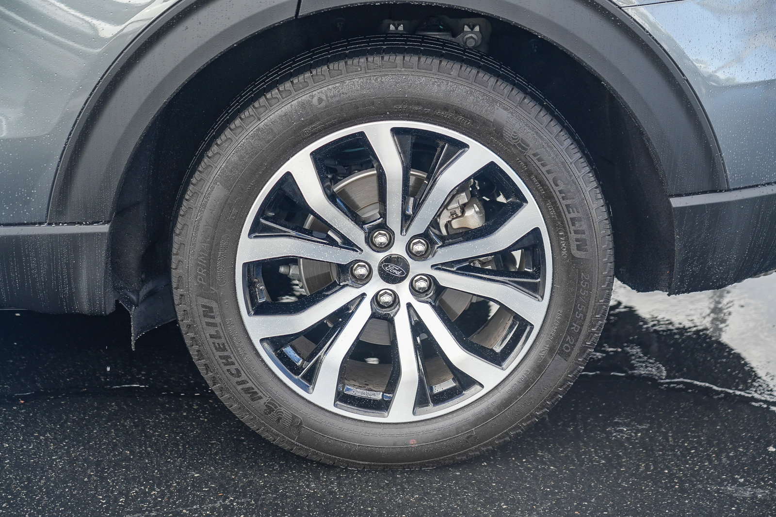 Certified 2025 Ford Explorer ST-Line w/ Premium Package RWD image 11