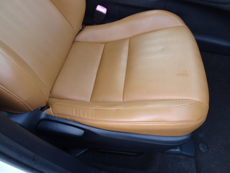 Used 2011 Lexus CT 200h Premium w/ Premium Audio Pkg FWD image 21