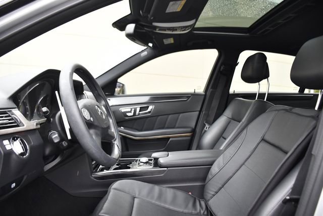 Used 2010 Mercedes-Benz E 350 Sedan image 20