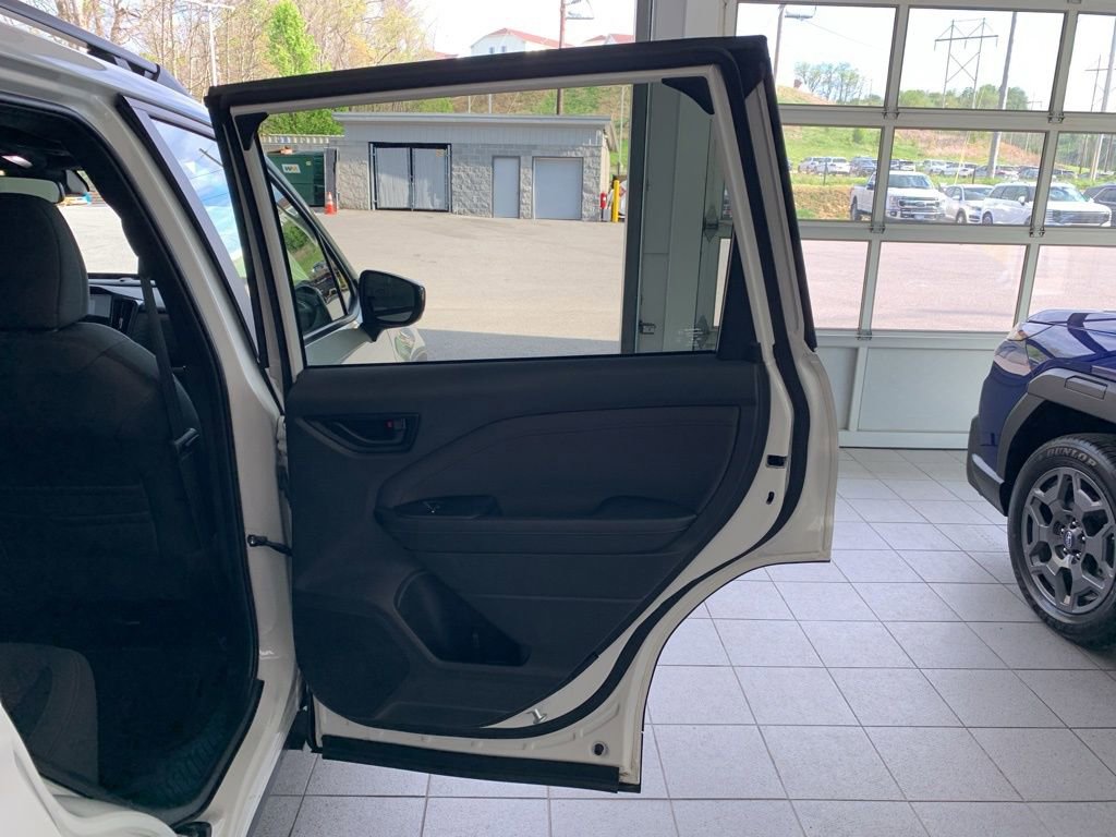 Certified 2025 Subaru Forester Premium AWD/4WD image 21