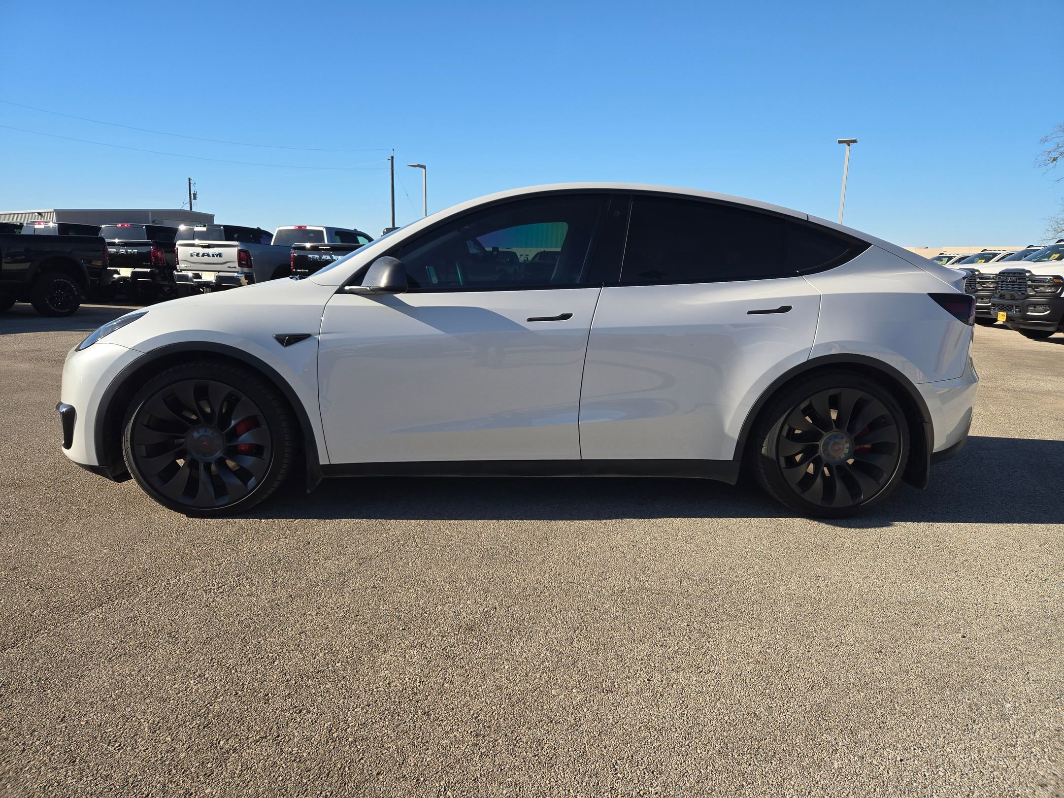 Used 2023 Tesla Model Y Performance image 6