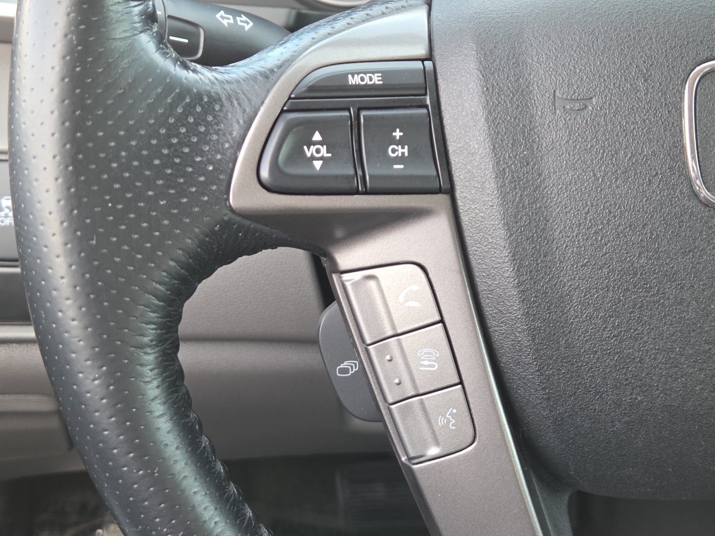 Used 2015 Honda Odyssey EX-L image 29