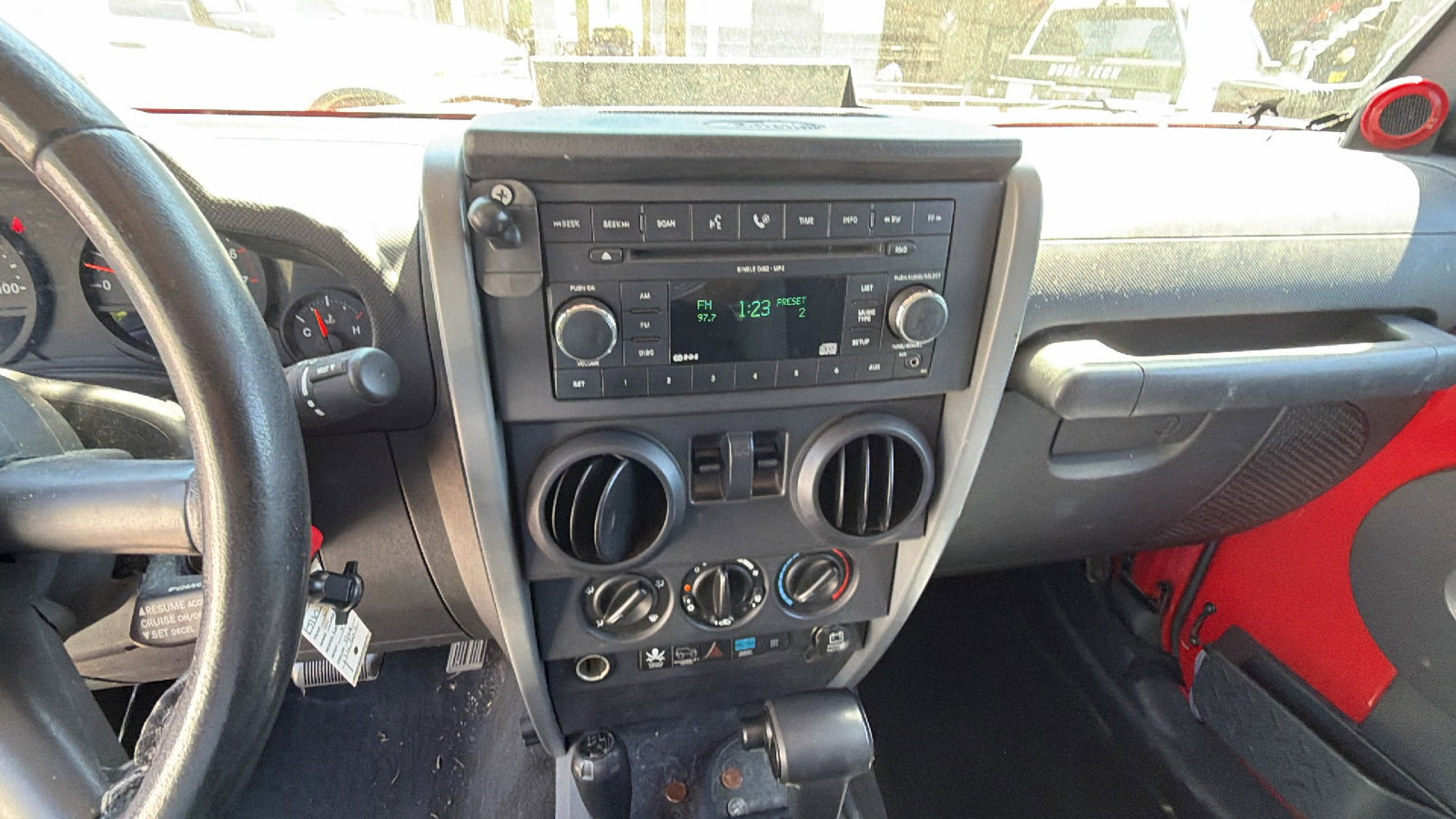 Used 2007 Jeep Wrangler X image 26