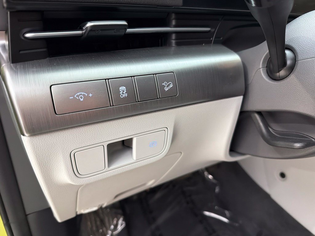 Used 2024 Hyundai Kona SEL FWD image 20