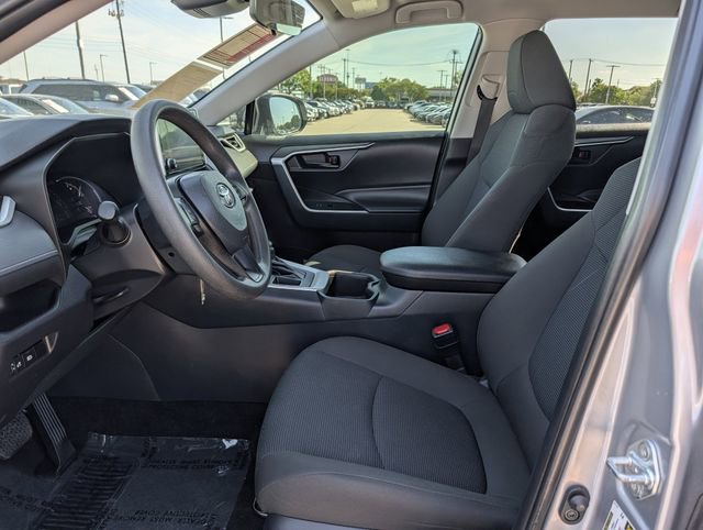 Used 2024 Toyota RAV4 LE image 25