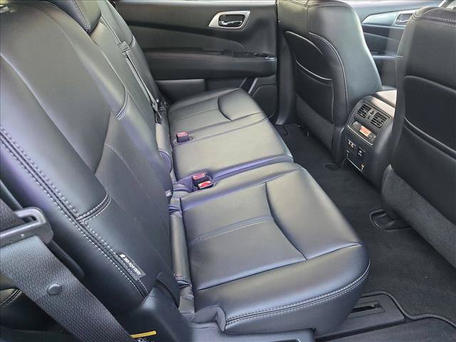 Used 2019 Nissan Pathfinder SL FWD image 20