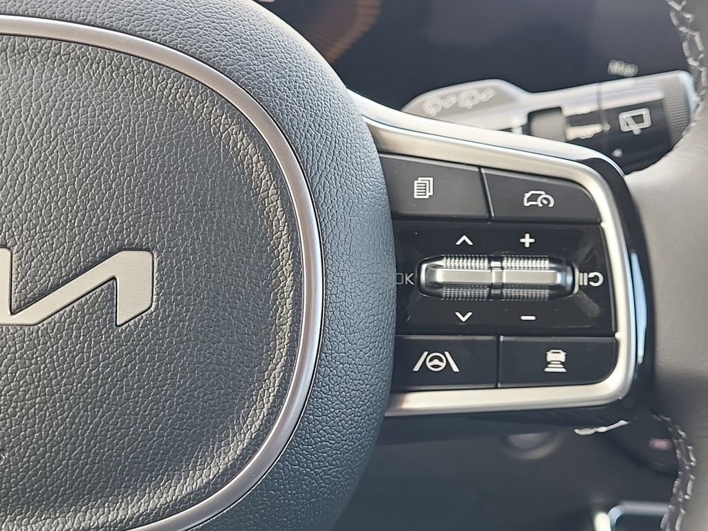 New 2026 Kia Carnival EX image 18