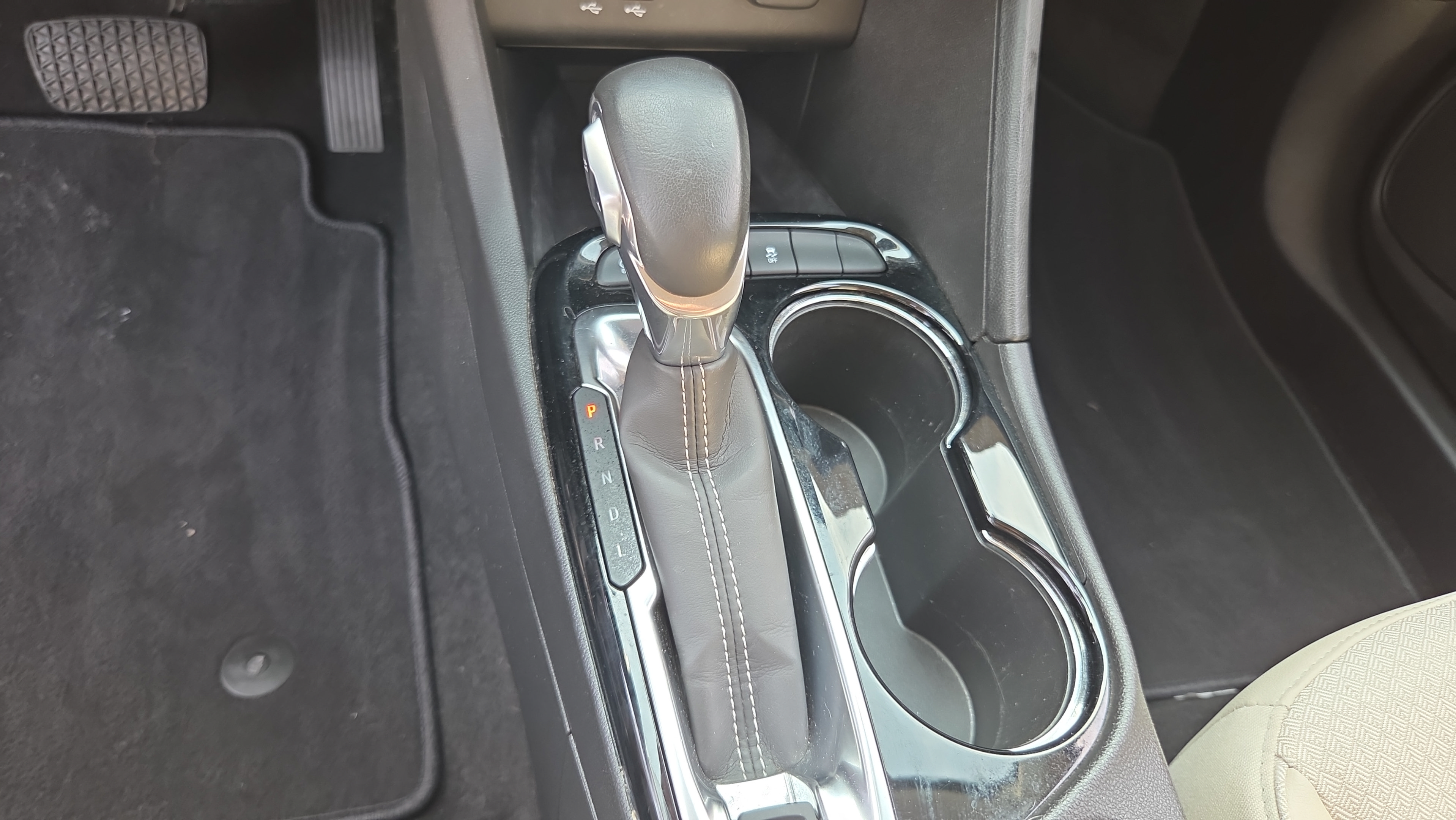 Certified 2024 Buick Encore GX Preferred FWD image 21