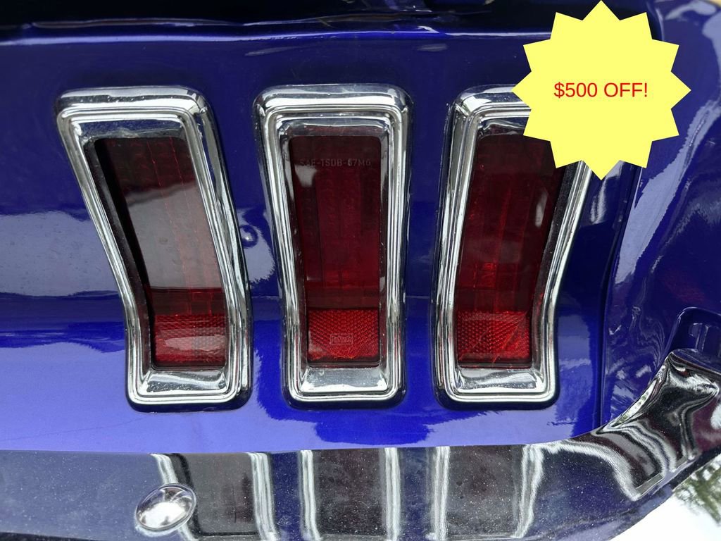 Used 2015 Ford Mustang Premium RWD image 12