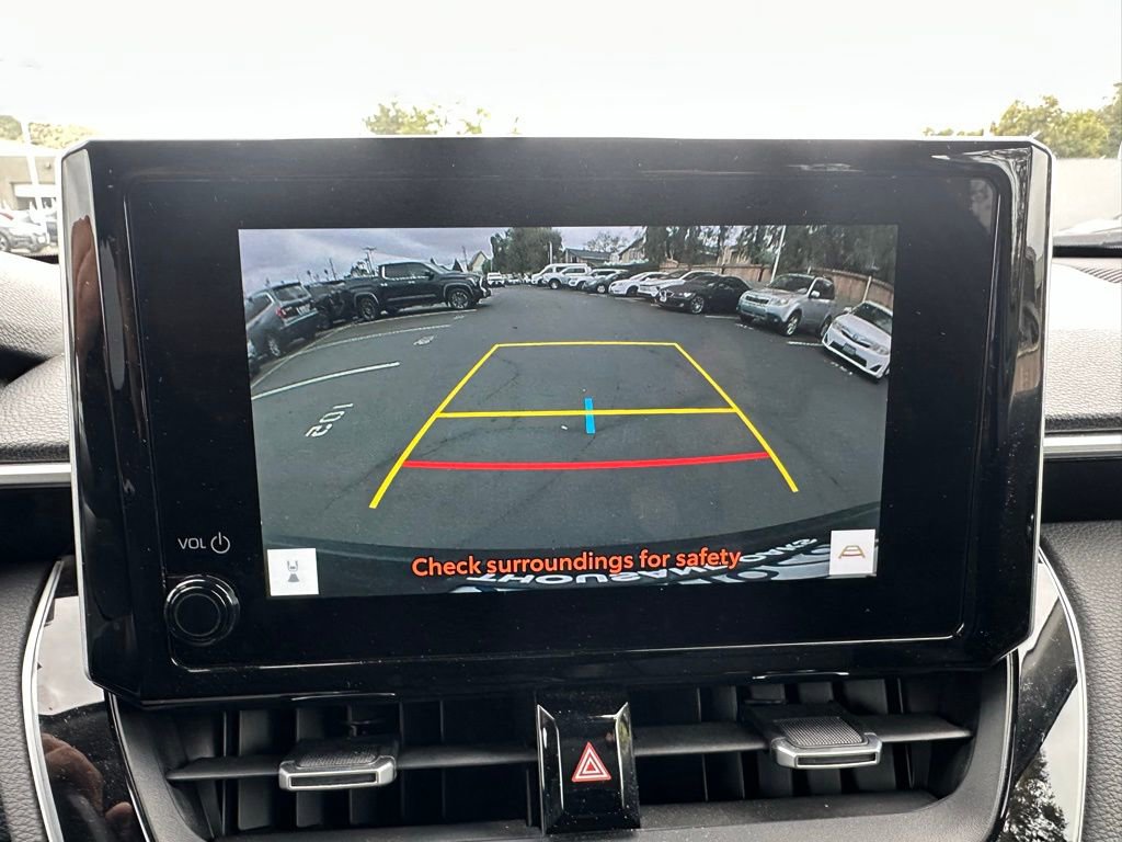 Used 2023 Toyota Corolla Cross XLE w/ Convenience Package image 14