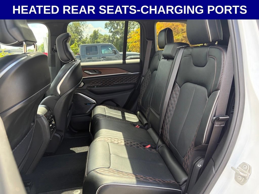 Used 2024 Jeep Grand Cherokee Summit AWD/4WD image 15
