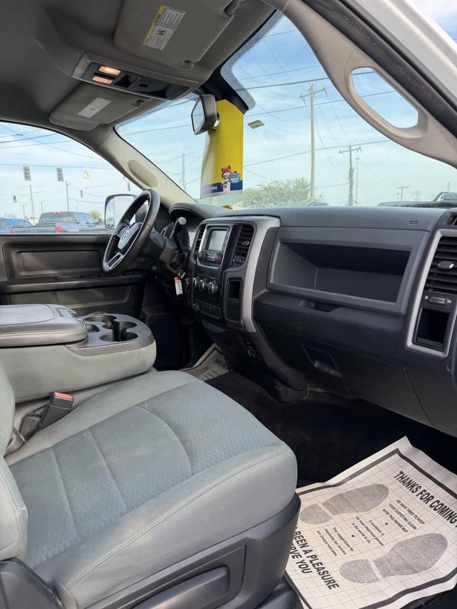 Used 2015 RAM 3500 Tradesman w/ Chrome Appearance Group AWD/4WD image 9