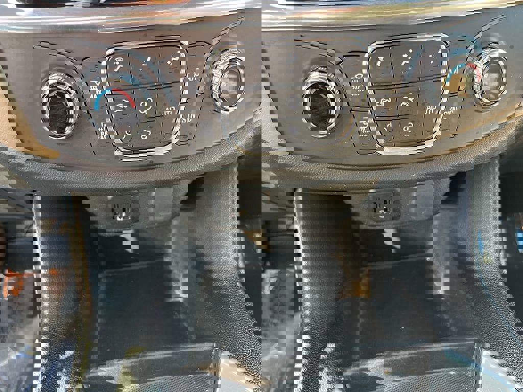 Used 2023 Chevrolet Traverse LS w/ Safety Package image 38