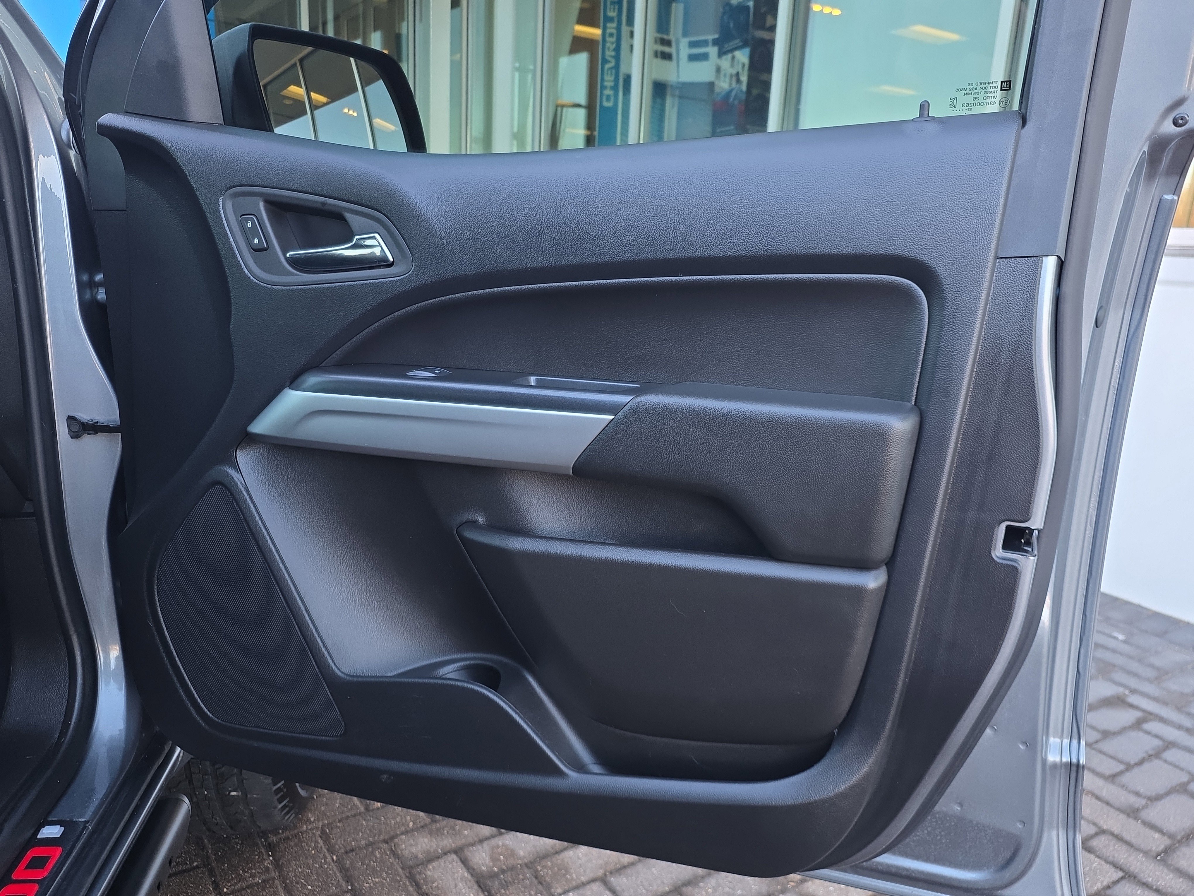 Used 2022 Chevrolet Colorado LT w/ LT Convenience Package image 27