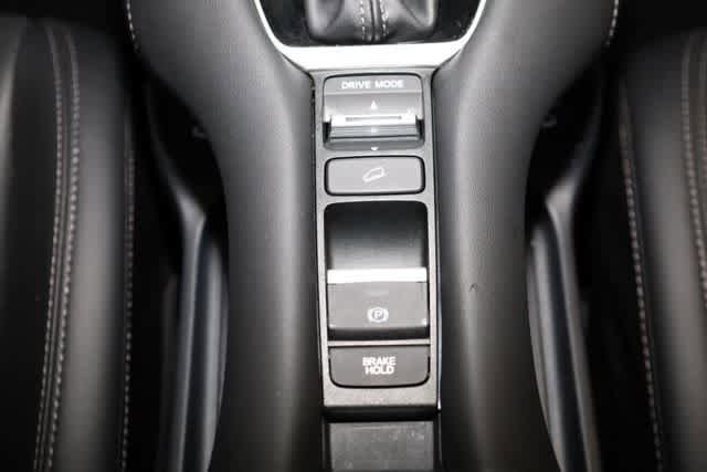 Used 2025 Honda HR-V EX-L image 31