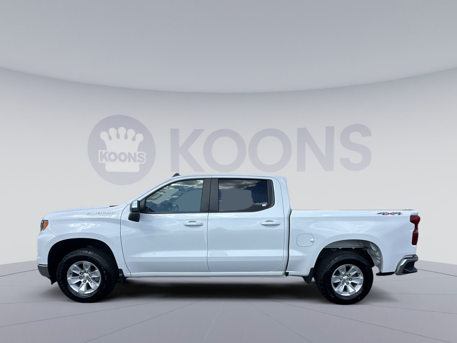 Used 2023 Chevrolet Silverado 1500 LT w/ Work Truck Package AWD/4WD image 13