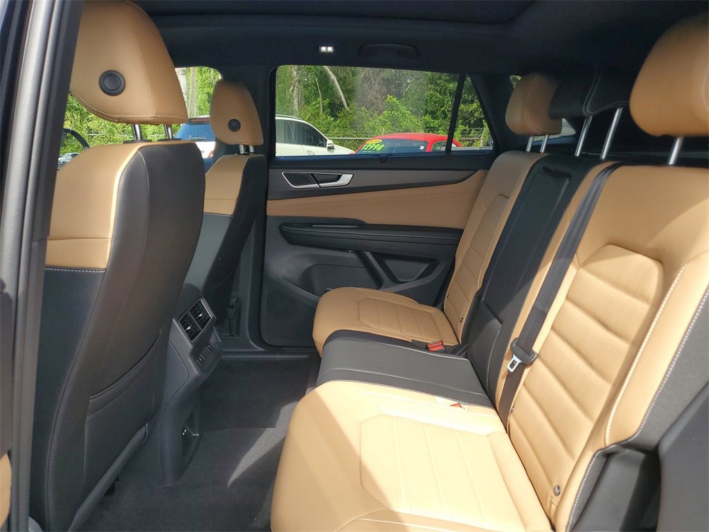 New 2026 Volkswagen Atlas Cross Sport SEL R-Line image 11