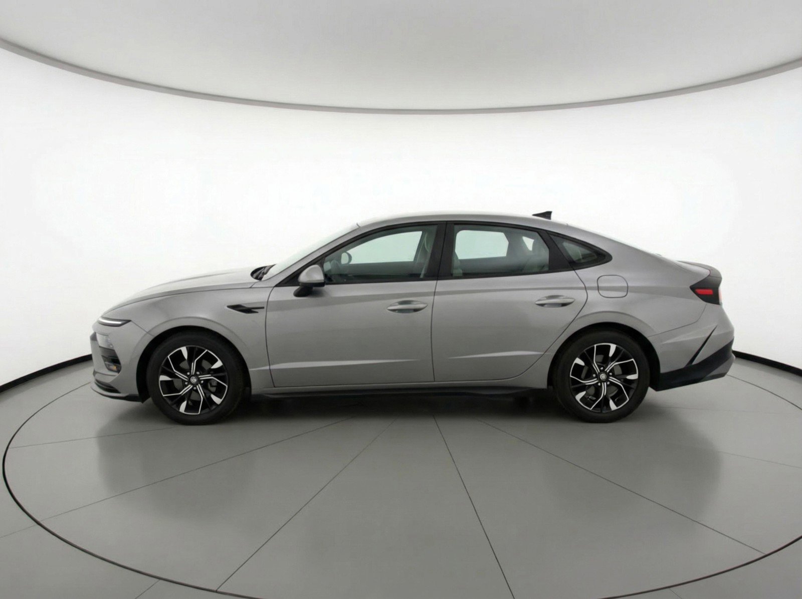 Used 2025 Hyundai Sonata SEL FWD image 5