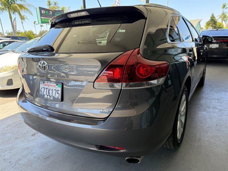 Used 2013 Toyota Venza LE FWD image 10