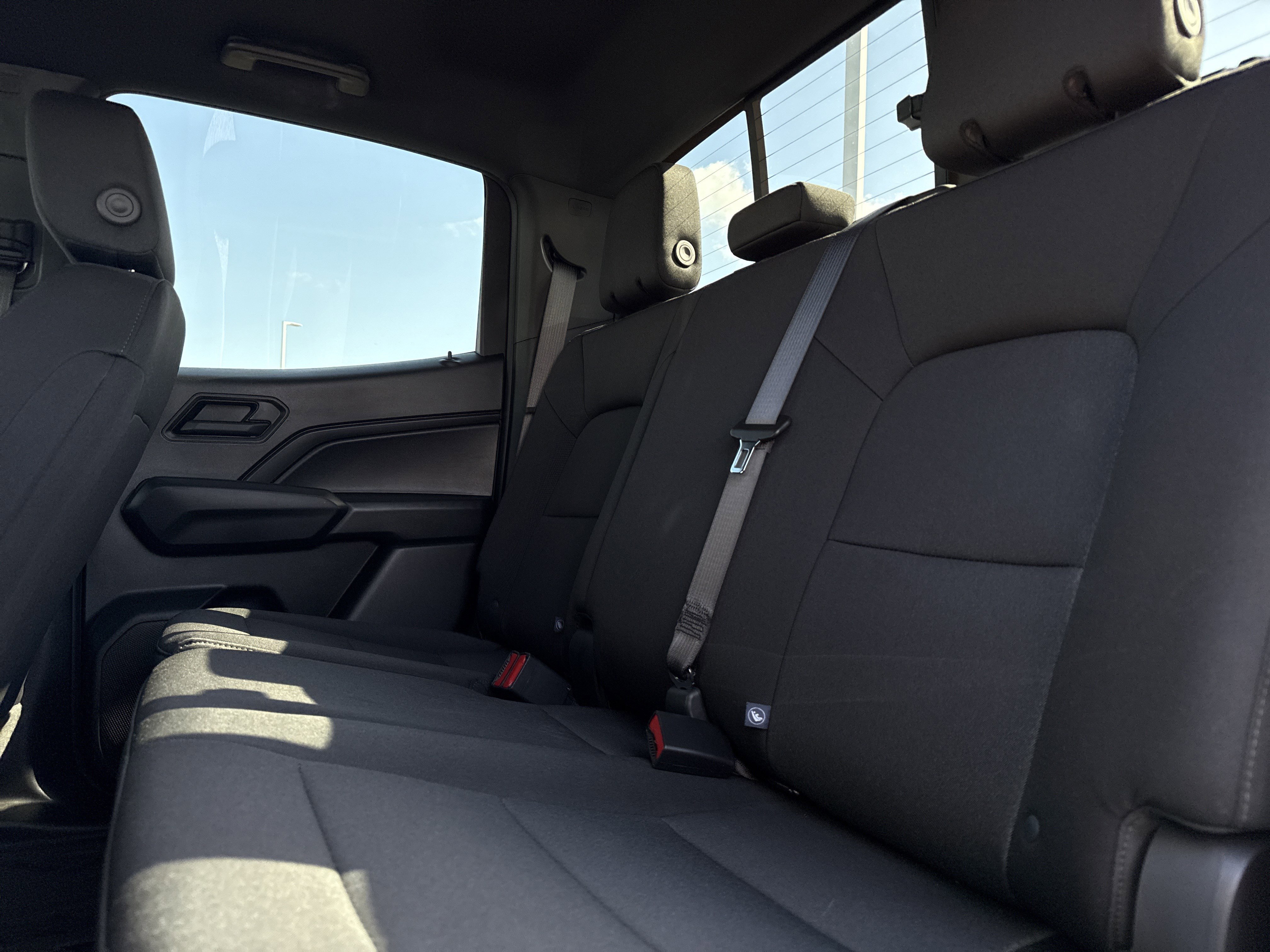 Used 2024 Chevrolet Colorado Trail Boss w/ Technology Package image 30