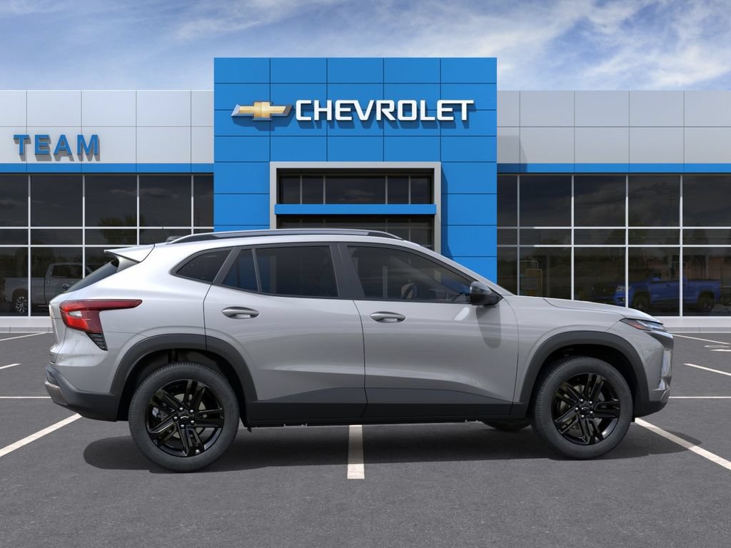New 2026 Chevrolet Trax ACTIV w/ Sunroof Package FWD image 5