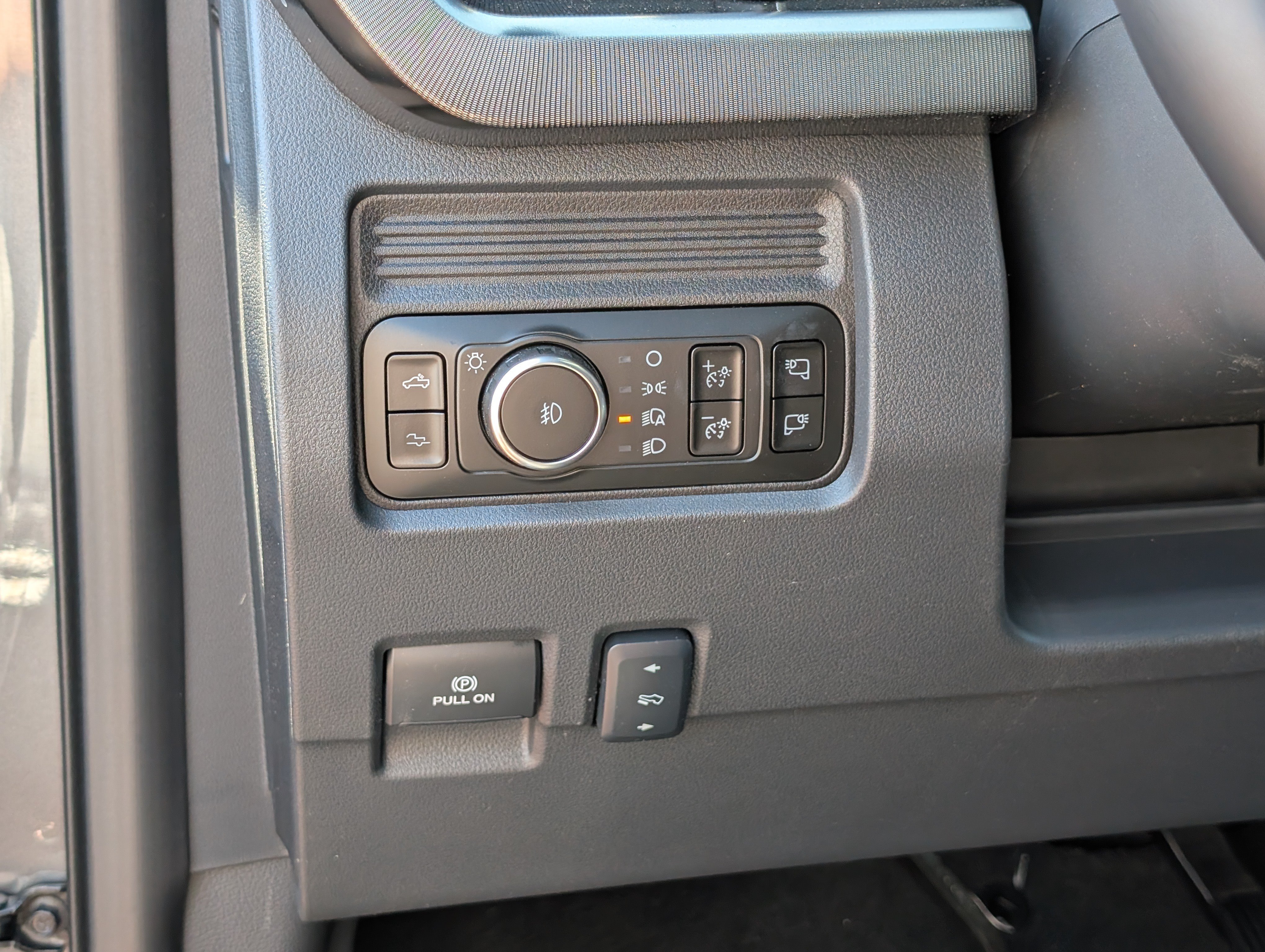 New 2026 Ford F350 Platinum AWD/4WD image 18