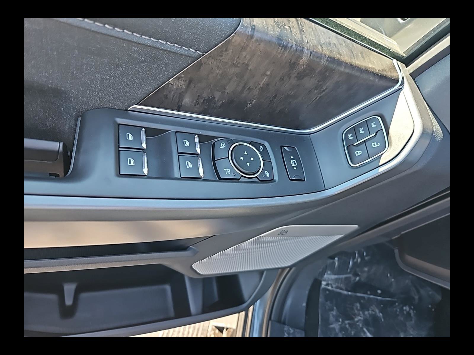 New 2026 Ford F350 Lariat w/ Lariat Ultimate Package image 16