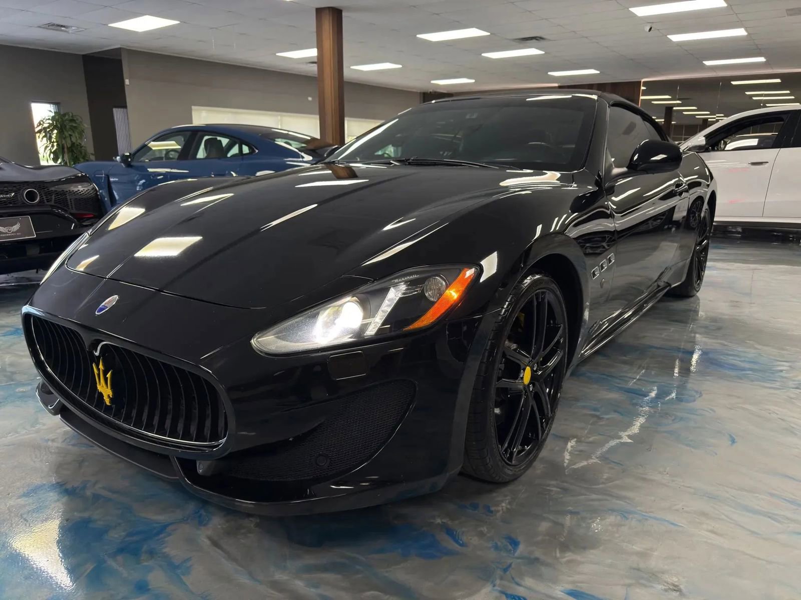 Used 2015 Maserati GranTurismo Sport RWD image 3
