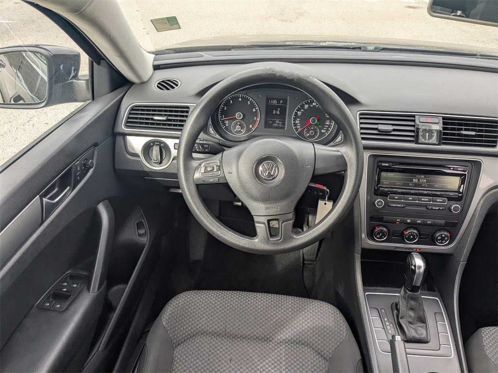 Used 2015 Volkswagen Passat 1.8T Limited Edition image 19