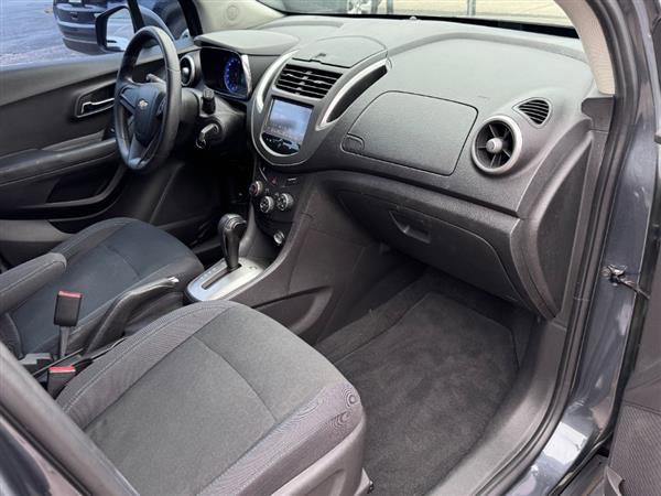 Used 2016 Chevrolet Trax LS FWD image 14