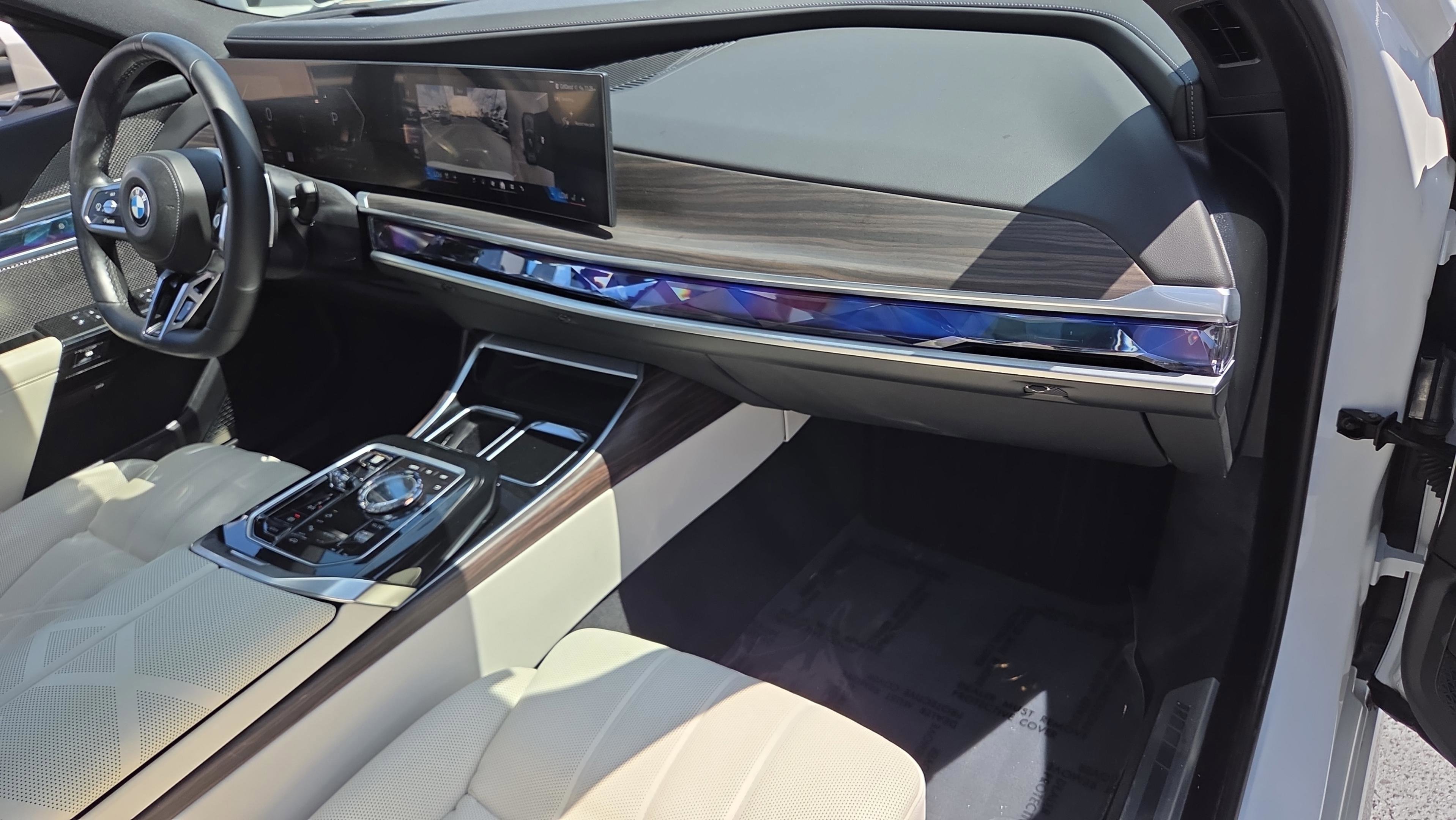 Certified 2024 BMW 740i RWD image 15
