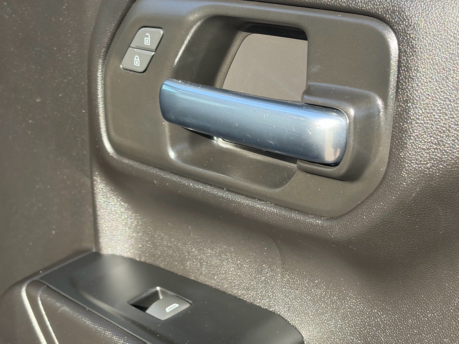 Used 2022 Chevrolet Silverado 1500 Custom w/ LPO, Dark Essentials Package RWD image 31