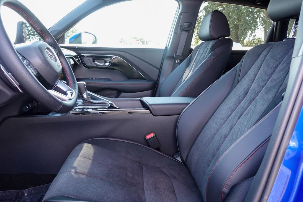New 2025 Acura ADX A-Spec image 11