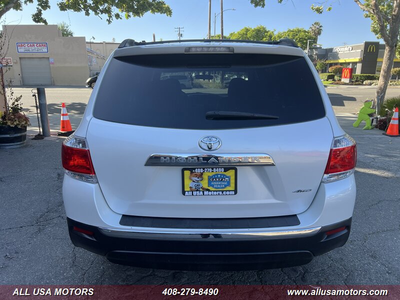 Used 2011 Toyota Highlander 4WD w/ Cold Weather Pkg image 8