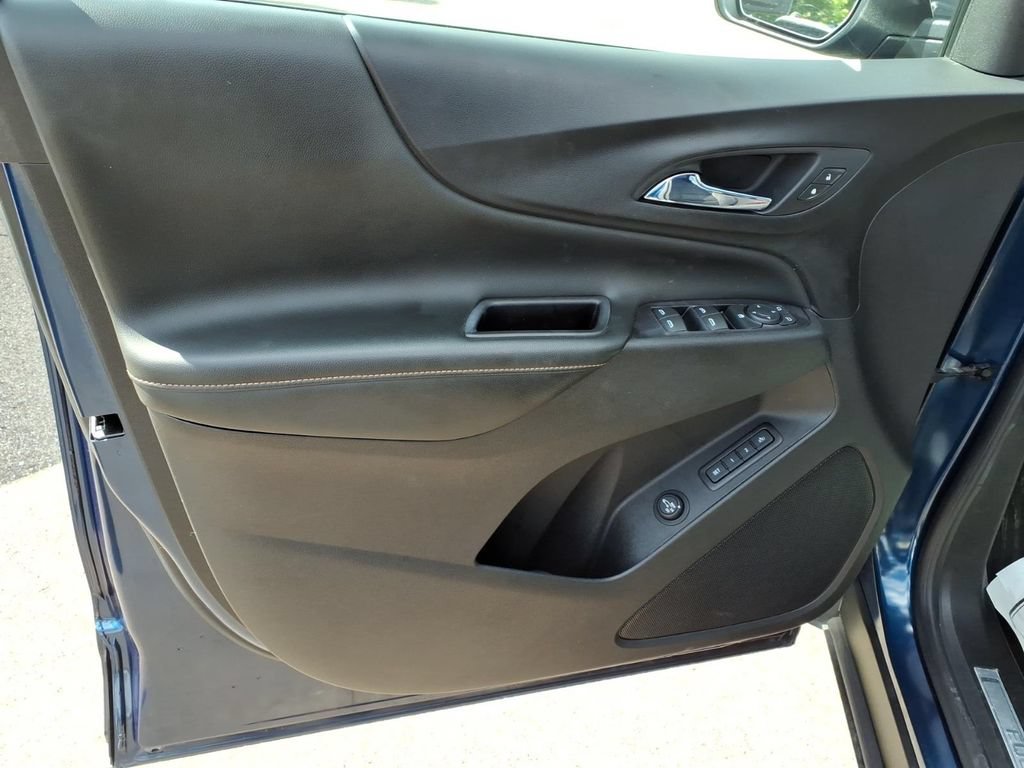 Certified 2021 Chevrolet Equinox Premier w/ LPO, Floor Liner Package FWD image 11