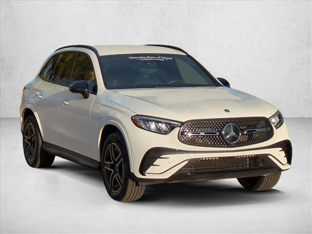 Certified 2025 Mercedes-Benz GLC 300 4MATIC image 3