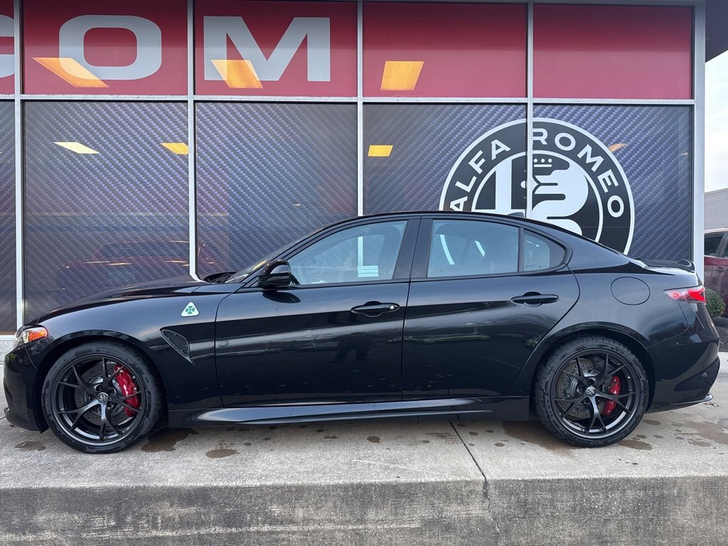 New 2024 Alfa Romeo Giulia Quadrifoglio w/ Active Assist Plus Package image 9