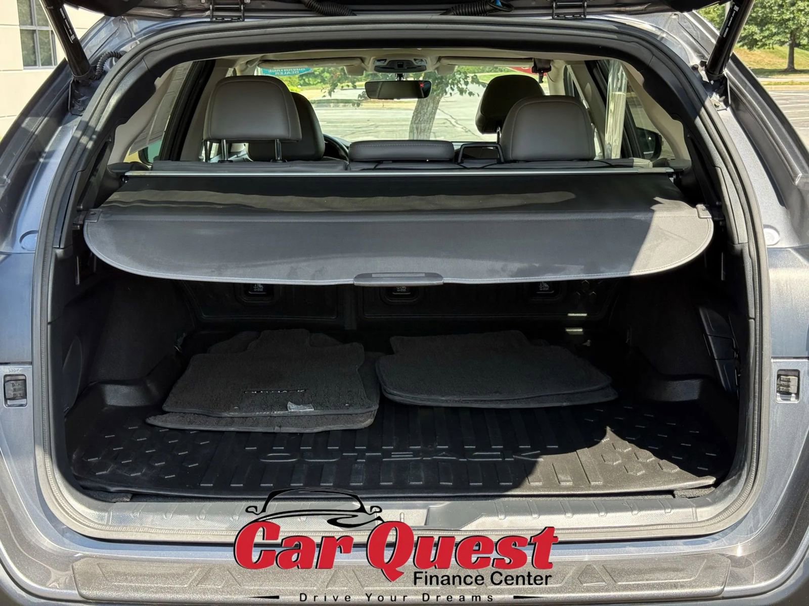 Used 2020 Subaru Outback Limited XT w/ Popular Package #2 AWD/4WD image 15