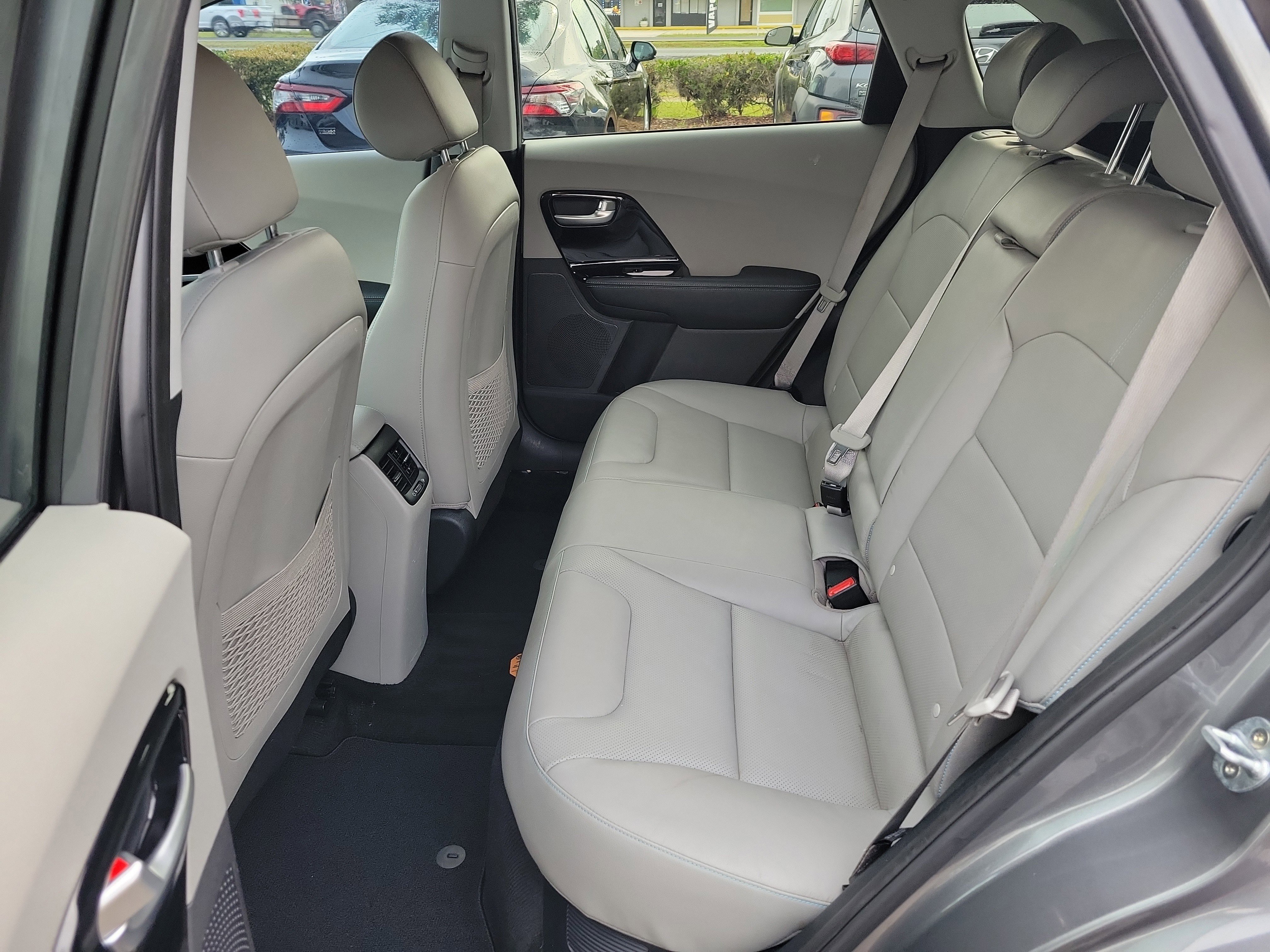 Used 2017 Kia Niro Touring image 15